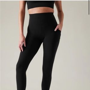 Athleta salutation legging